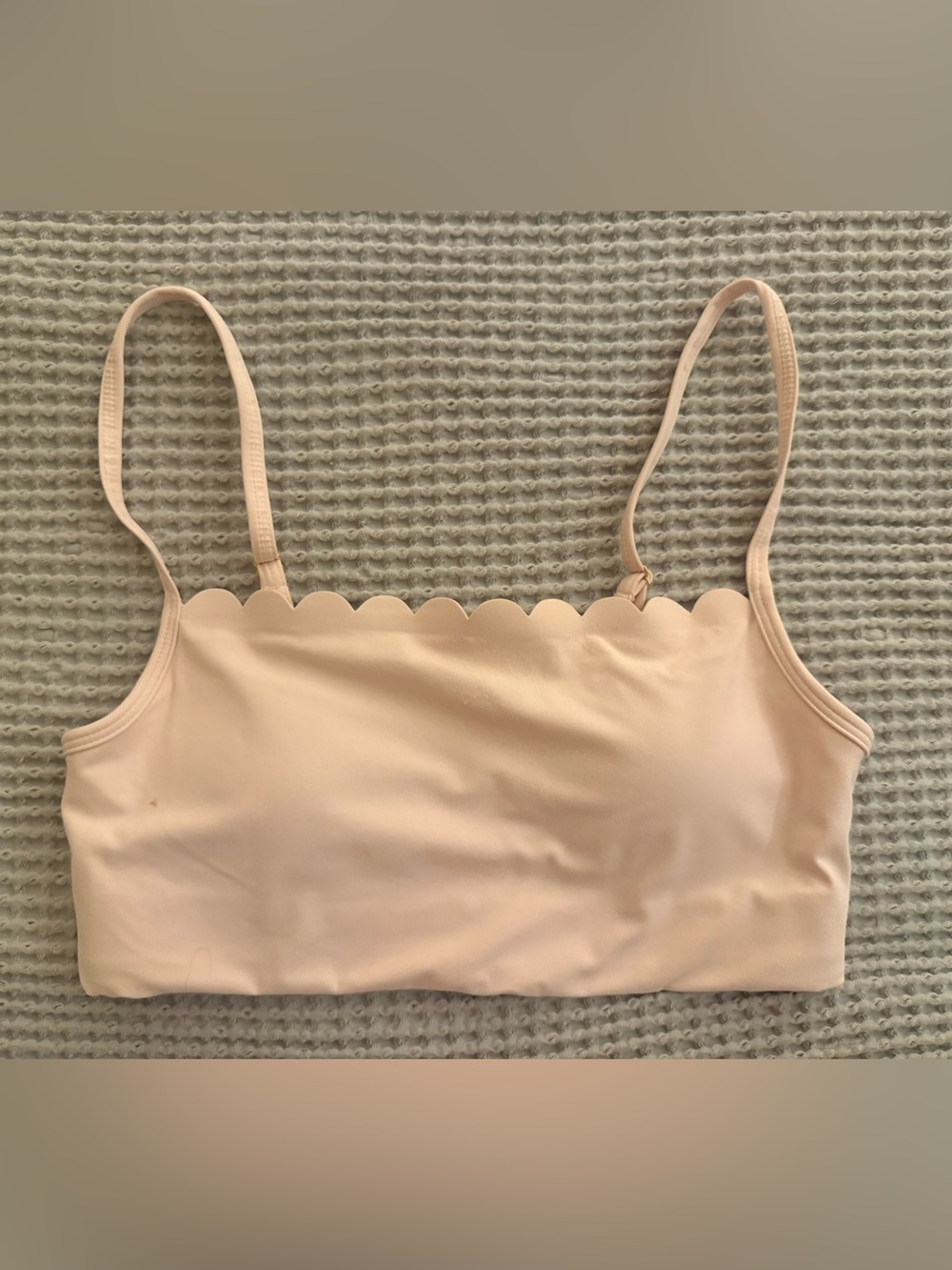 VICI Scalloped Edge Pale pink sports bra
